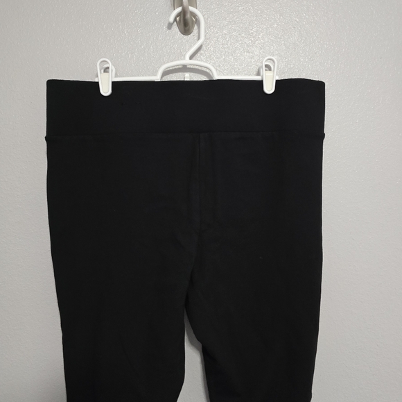 Torrid Pull-On Pixie Pant in Black - Picture 4 of 6